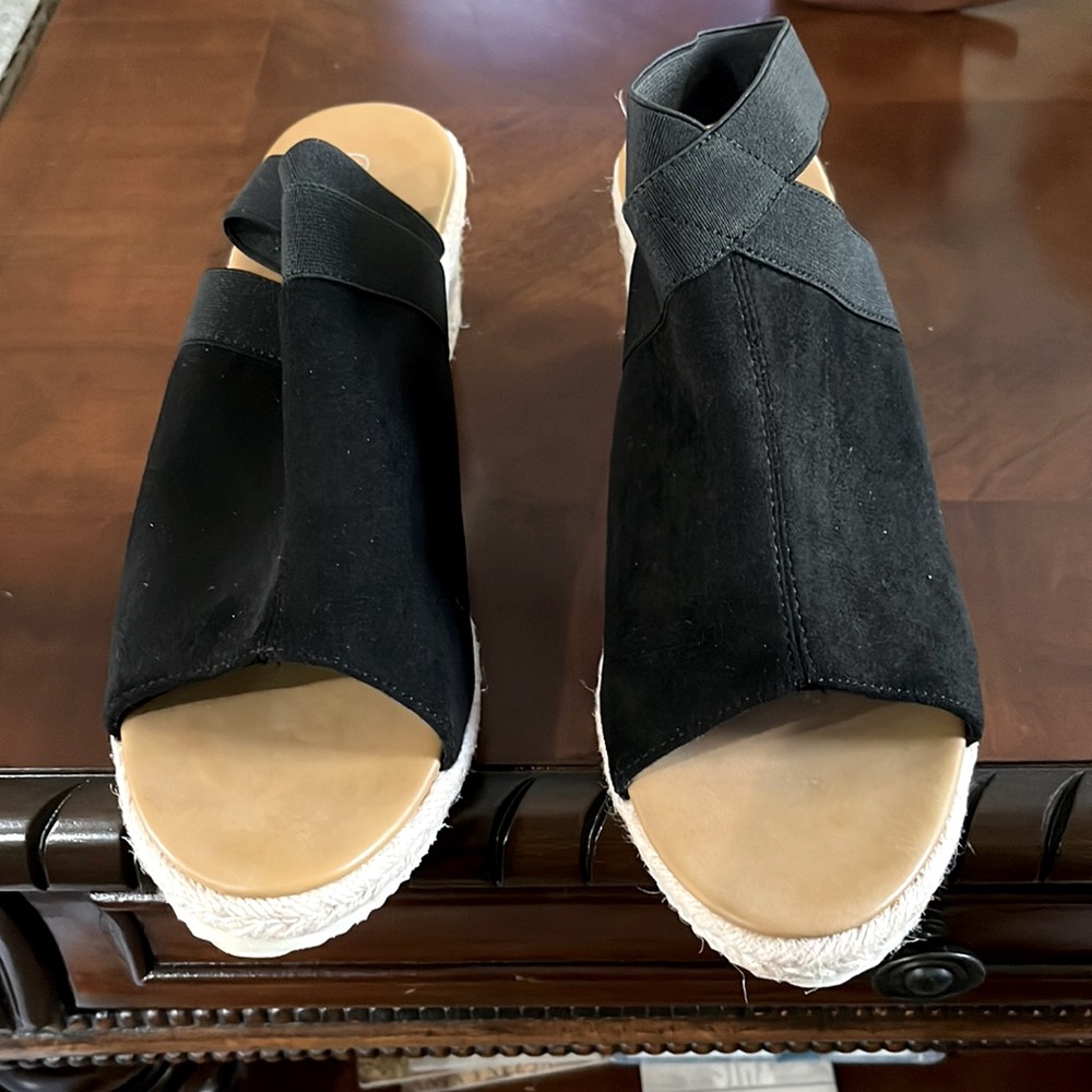 Shoes. Wedge